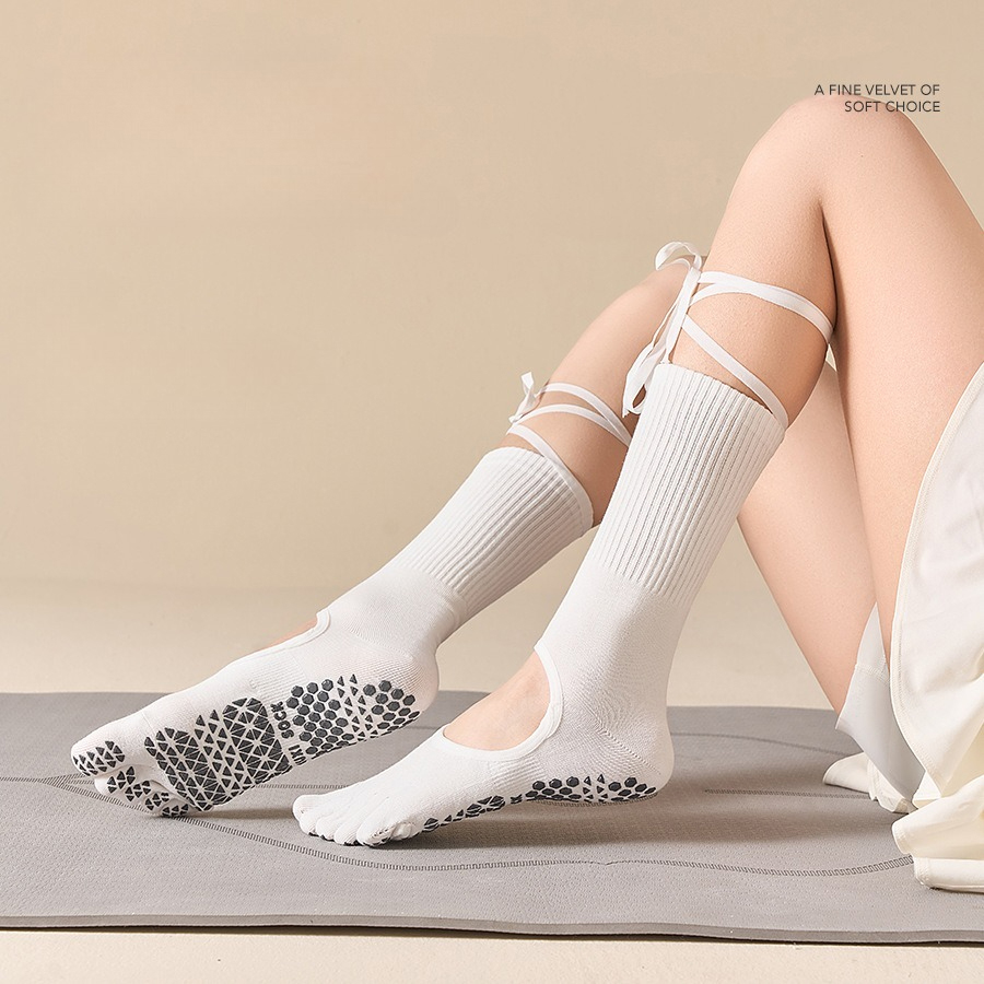 Women's Lace-Up Grip Yoga Sock - огляд і ціна Pilates Yoga Origin